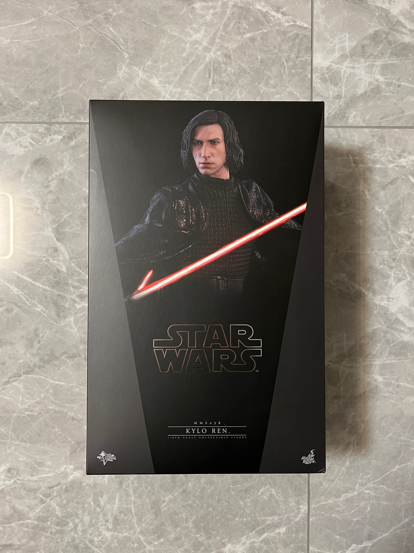 Hot Toys Star Wars The Last Jedi Kylo Ren MMS438