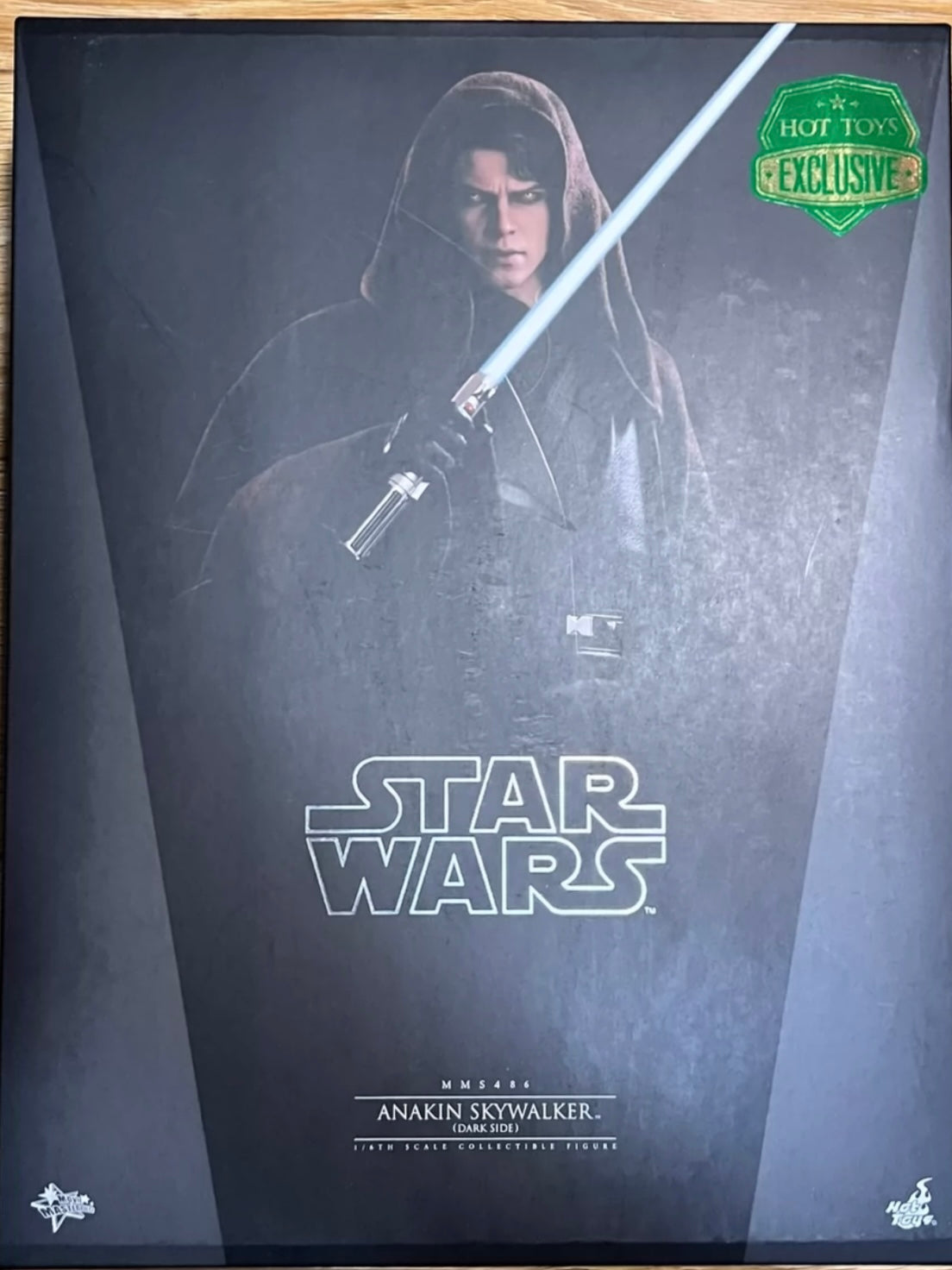 Hot Toys Star Wars Anakin Skywalker Dark Side Revenge of the Sith 1/6 Scale Action Figure MMS486