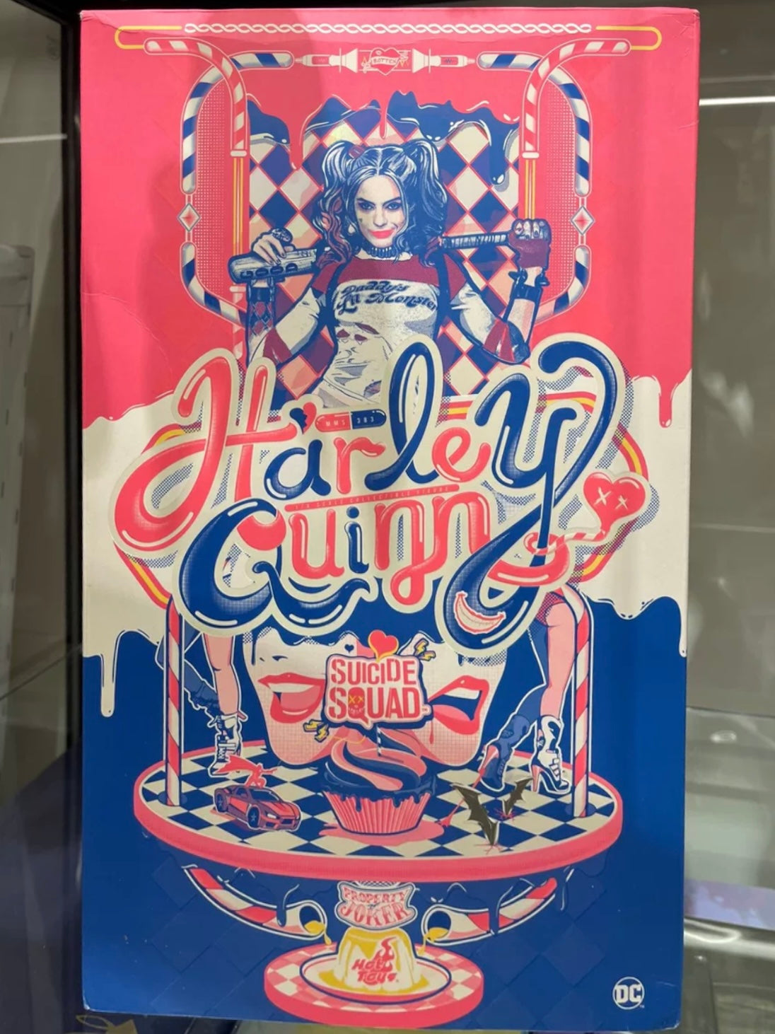 Hot Toys Movie Masterpiece Suicide Squad Harley Quinn 1/6 Hot Toys Movie Masterpiece Suicide Squad Harley Quinn 1/6
