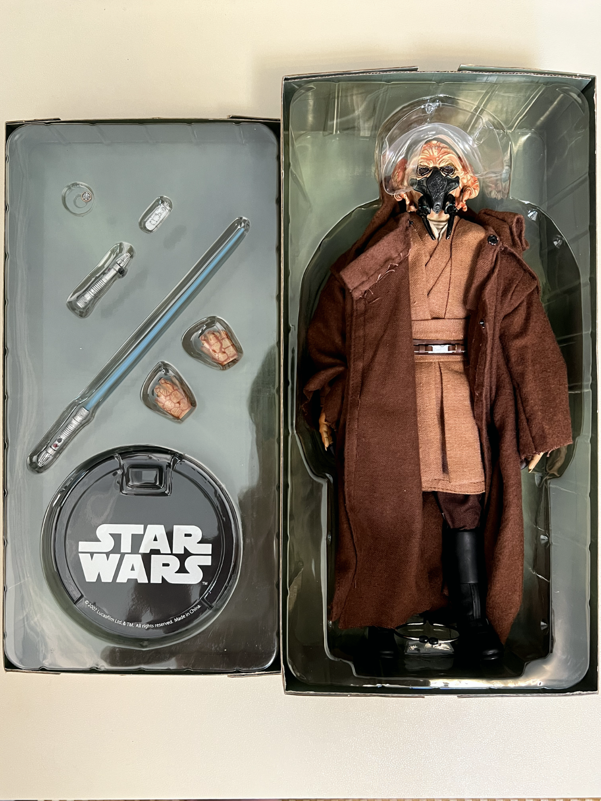 Sideshow Collectibles Star Wars Plo Koon 1/6 Scale Action Figure