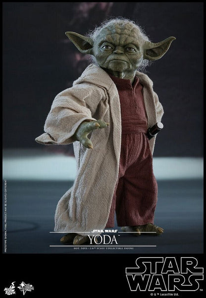 Hot Toys Star Wars Yoda Episode II Attack of the Clones 1/6 Scale Action Figure MMS495